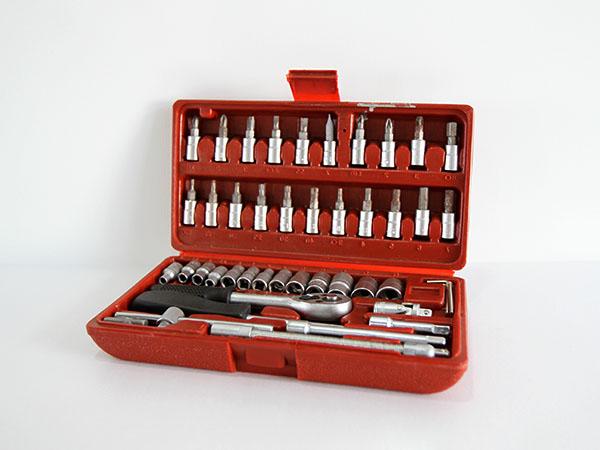 Auto repair tool box set